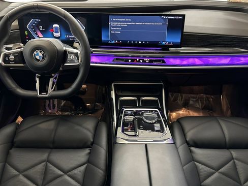 Certified 2024 BMW 740i w/ Premium Package 2 image 28