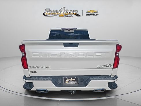 Used 2020 Chevrolet Silverado 1500 High Country w/ Technology Package image 16