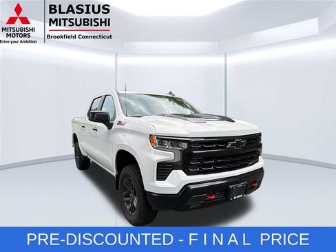 Used 2024 Chevrolet Silverado 1500 LT Trail Boss w/ Protection Package AWD/4WD image 5