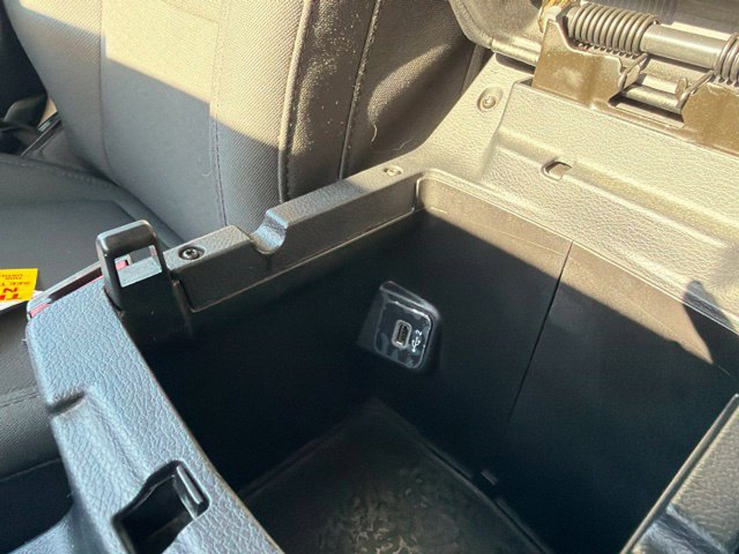 Used 2021 Jeep Wrangler Sport AWD/4WD image 26