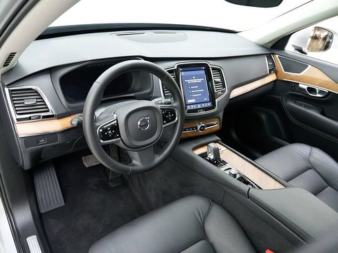 Certified 2024 Volvo XC90 B6 Plus w/ Protection Package Premier AWD/4WD image 12