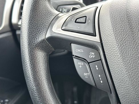 Used 2020 Ford Fusion SE image 21