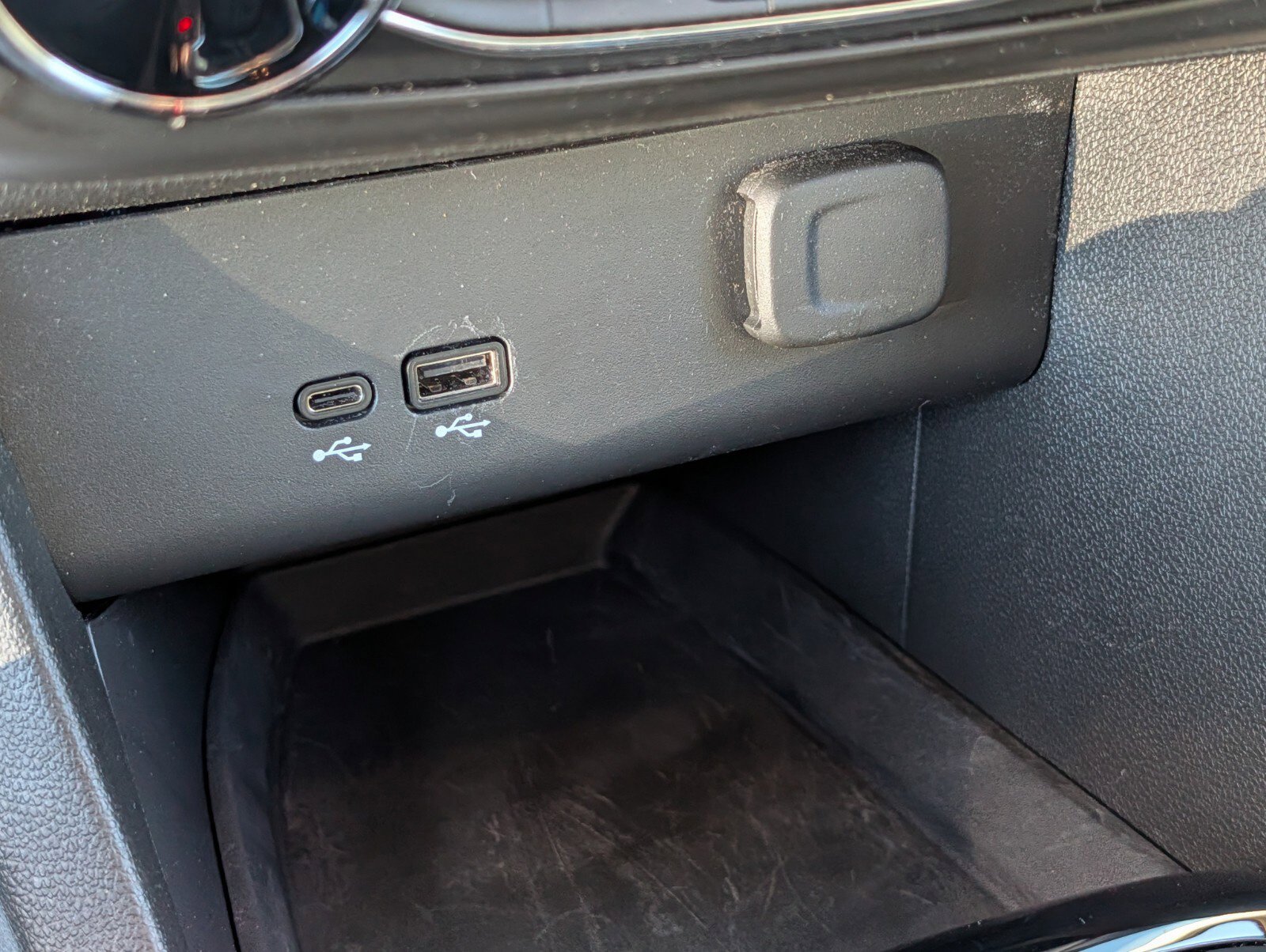 Used 2024 Buick Encore GX Preferred FWD image 9