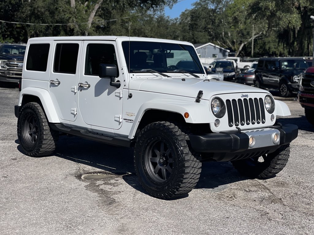 Used 2015 Jeep Wrangler Unlimited Sahara AWD/4WD image 19