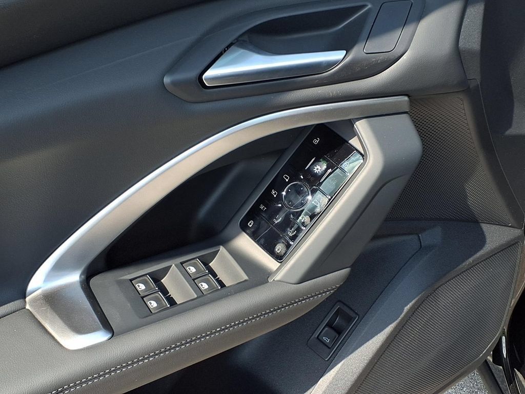 New 2026 Audi Q5 Premium AWD/4WD image 10