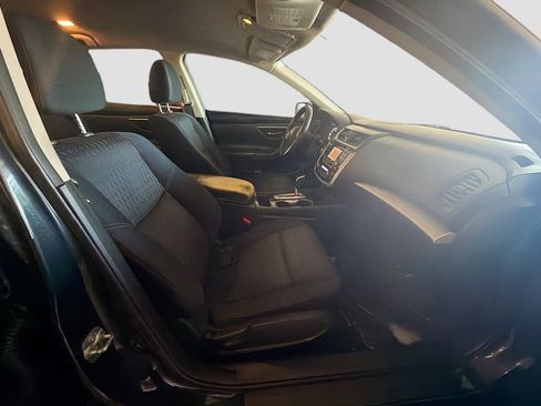 Used 2018 Nissan Altima 2.5 SV FWD image 30
