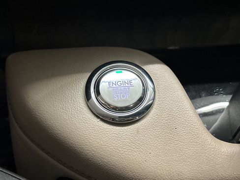 Used 2020 Lincoln Aviator Reserve w/ Equipment Group 202A image 24