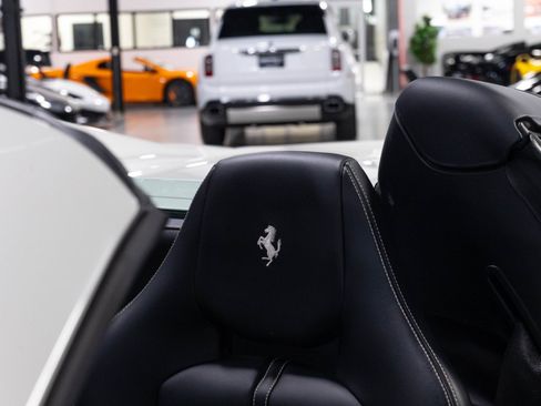 Used 2016 Ferrari 488 Spider RWD image 77