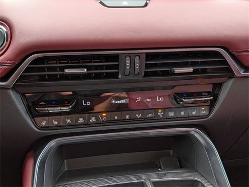 Certified 2025 MAZDA CX-70 3.3 Turbo S w/ Premium Package image 23