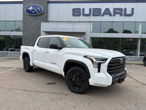 Used 2026 Toyota Tundra SR5 w/ SR5 Premium Package AWD/4WD image 1