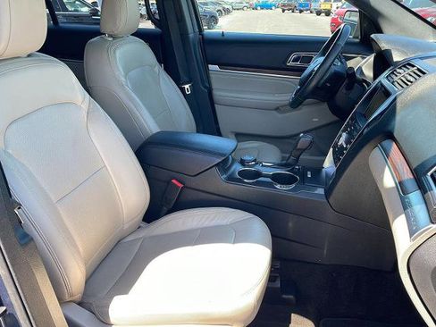Certified 2018 Ford Explorer Limited w/ Equipment Group 301A AWD/4WD image 23