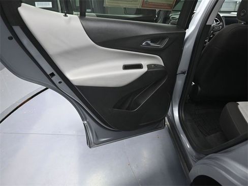 Used 2023 Chevrolet Equinox LT image 15
