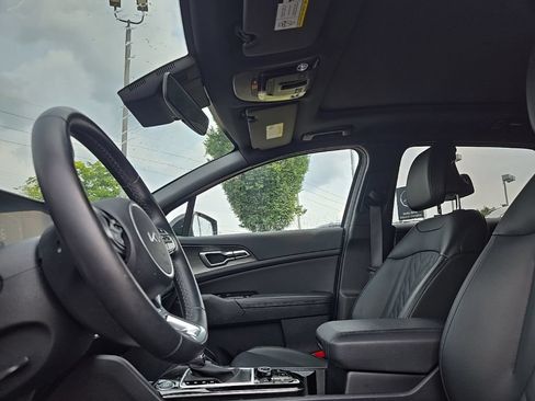 Certified 2024 Kia Sportage X-Line w/ X-Line Premium Package AWD/4WD image 31