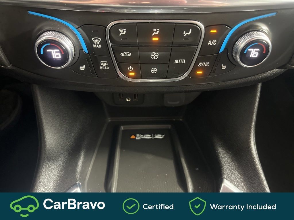 Used 2023 Chevrolet Traverse LT AWD/4WD image 33