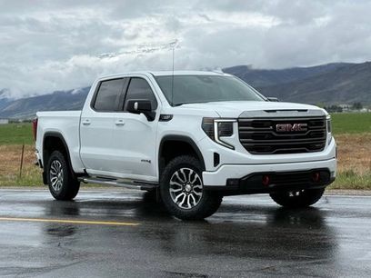 Used 2023 GMC Sierra 1500 AT4 w/ Technology Package