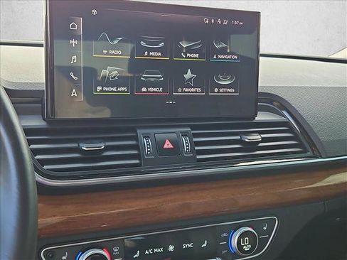 Used 2023 Audi Q5 Premium w/ Convenience Package image 14