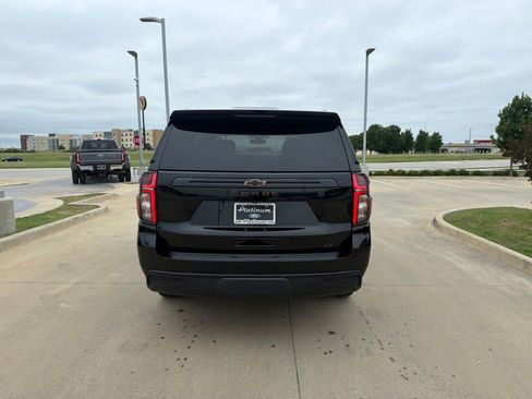 Used 2022 Chevrolet Tahoe LT w/ Luxury Package AWD/4WD image 4