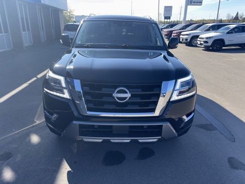 Used 2022 Nissan Armada SV image 3