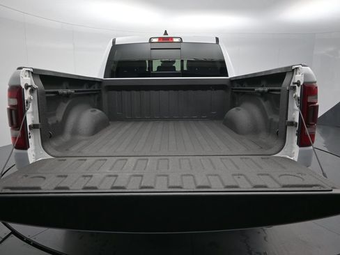 Used 2022 RAM 1500 Laramie AWD/4WD image 14