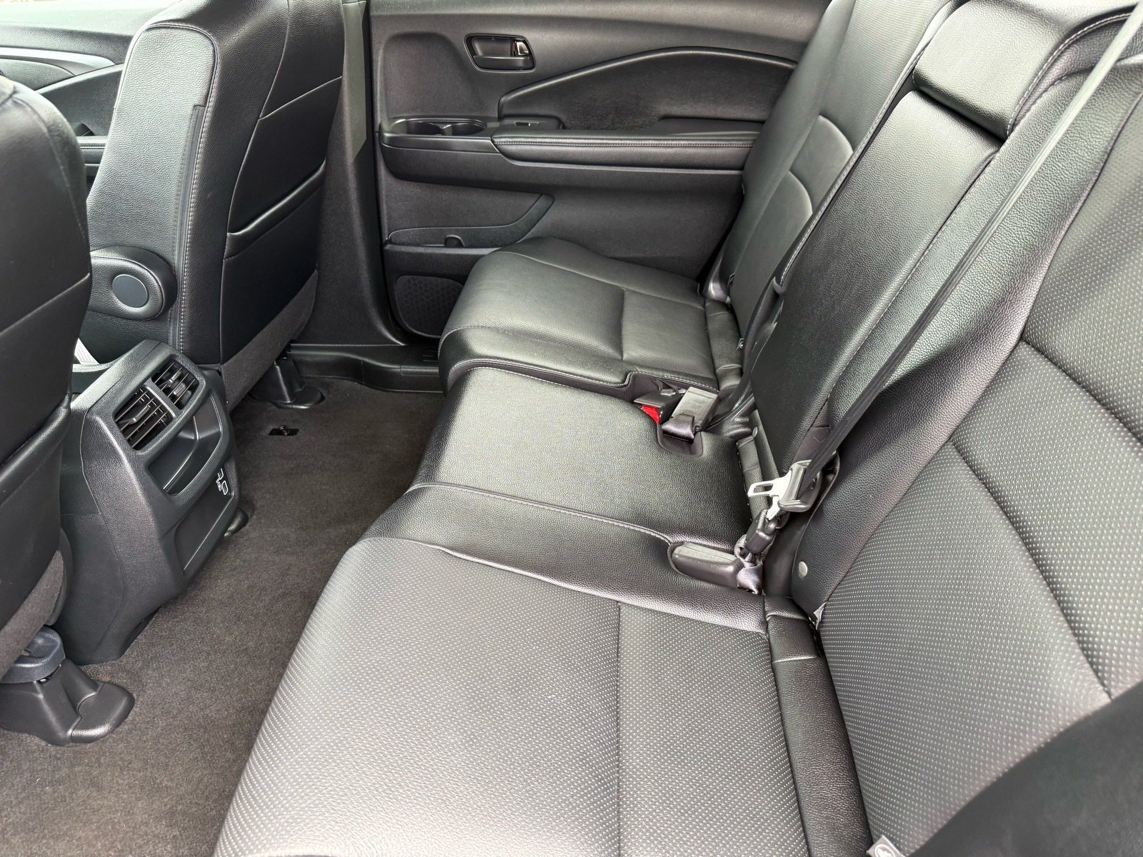 Used 2022 Honda Passport EX-L image 27