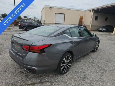 Used 2019 Nissan Altima 2.5 SR w/ SR Premium Package AWD/4WD image 3