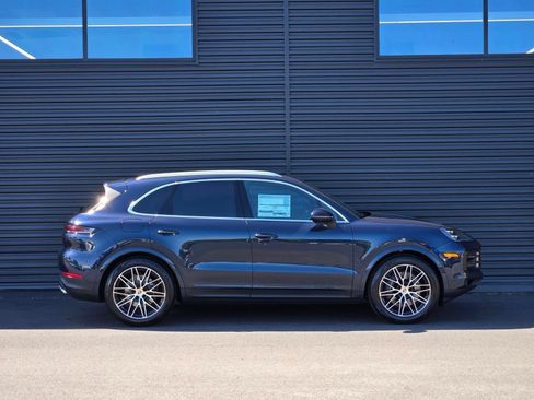 New 2026 Porsche Cayenne AWD/4WD image 9