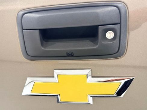 Used 2015 Chevrolet Colorado Z71 image 17