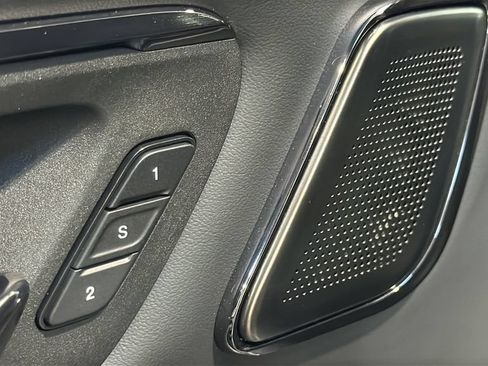 Used 2024 RAM 1500 Limited AWD/4WD image 18