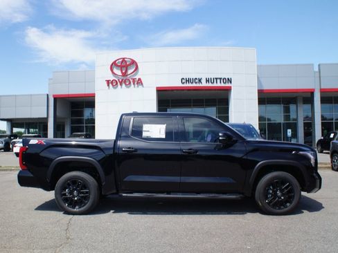 Used 2026 Toyota Tundra SR5 w/ SX Package AWD/4WD image 10