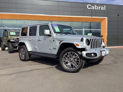 Used 2023 Jeep Wrangler Unlimited Sahara image 2