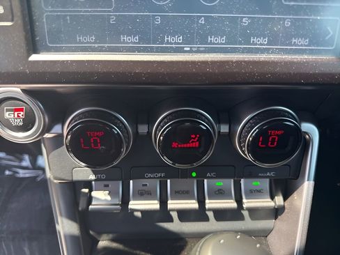 Used 2023 Toyota GR86 RWD image 16