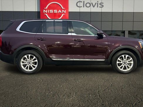 Used 2020 Kia Telluride LX image 9
