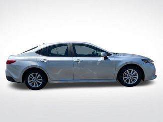 Used 2025 Toyota Camry LE FWD video 2
