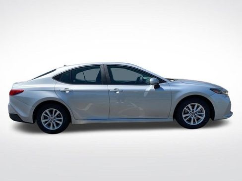 Used 2025 Toyota Camry LE FWD image 2