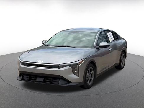 Used 2025 Kia K4 FWD image 7