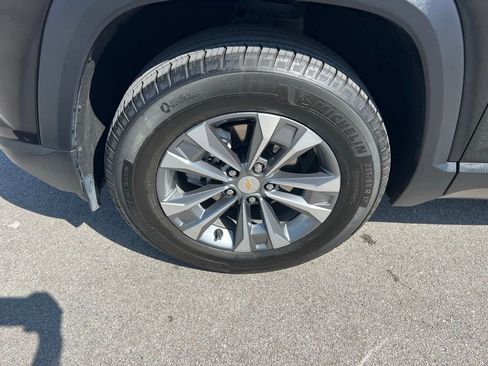 Used 2025 Chevrolet Equinox LT image 13