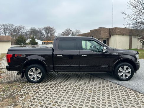 Used 2018 Ford F150 Platinum w/ Equipment Group 701A Luxury image 4