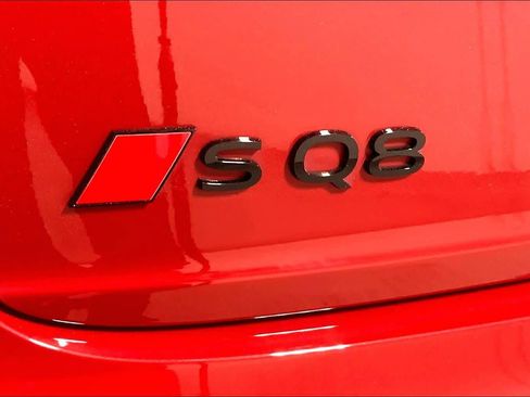 Used 2024 Audi SQ8 Premium Plus w/ 23" Wheel Package AWD/4WD image 29
