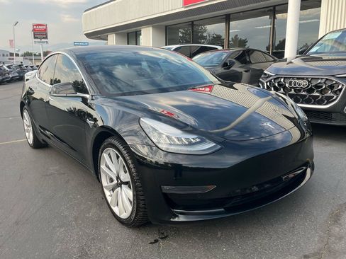 Used 2018 Tesla Model 3 Long Range AWD/4WD image 2