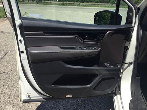Used 2019 Honda Odyssey Elite image 14