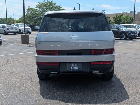 Used 2026 Hyundai Santa Fe SE AWD/4WD image 4