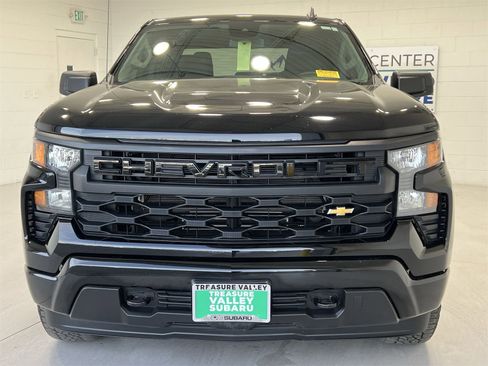 Used 2022 Chevrolet Silverado 1500 Custom image 3