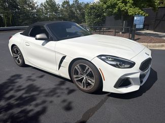Used 2022 BMW Z4 M40i RWD video 2