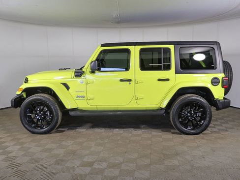 Used 2023 Jeep Wrangler Unlimited Sahara w/ Cold Weather Group AWD/4WD image 11