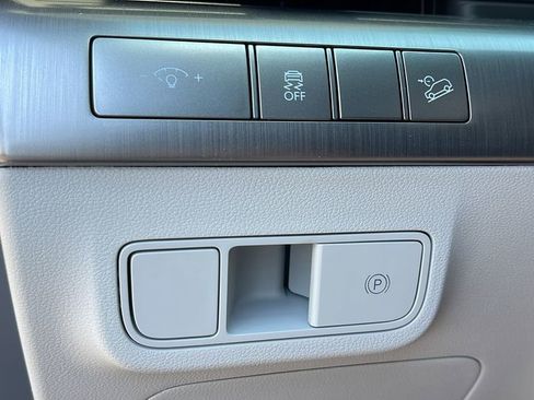 New 2025 Hyundai Kona SEL image 25