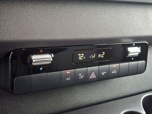 Used 2025 Mercedes-Benz Sprinter 2500 image 16