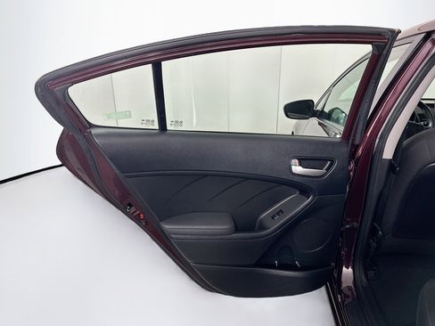 Used 2018 Kia Forte LX FWD image 23