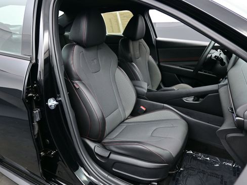 Certified 2025 Hyundai Elantra N Line image 15