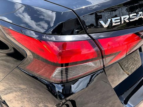 Certified 2025 Nissan Versa SV w/ Trunk Package FWD image 28