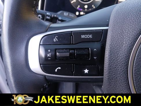 Used 2025 Kia Sportage SX image 16